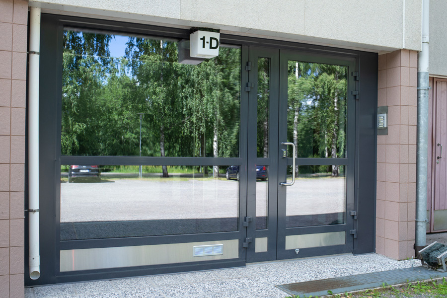 2022: Pussikatu, Lahti, ulko-ovi