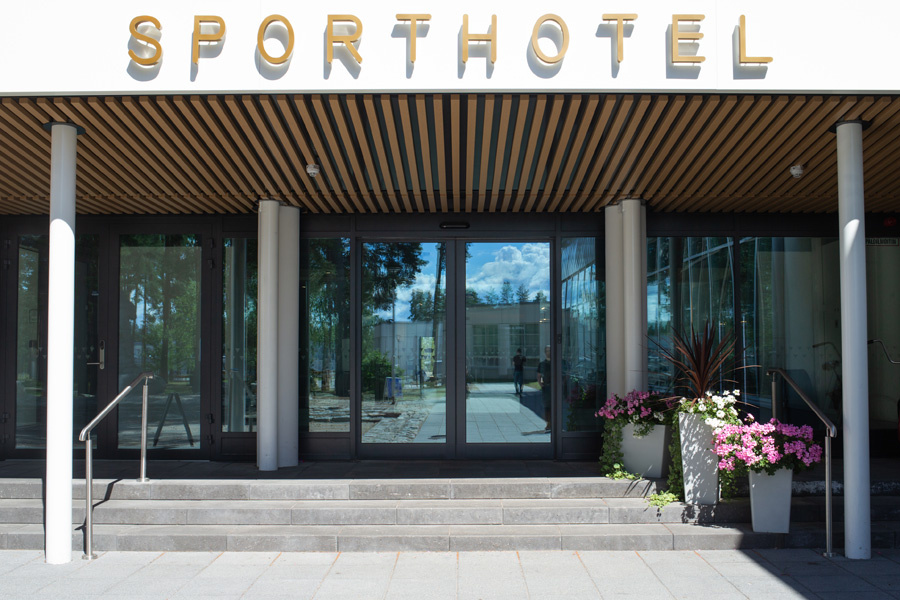 Sporthotel Vierumki: Ulko-ovi